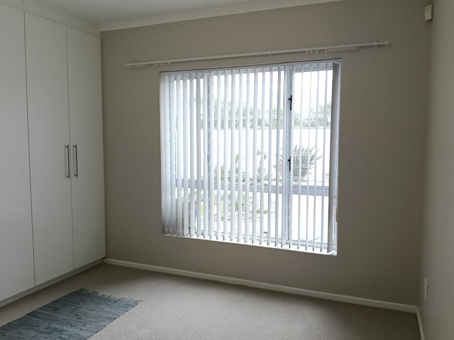 To Let 3 Bedroom Property for Rent in Sandbaai Western Cape